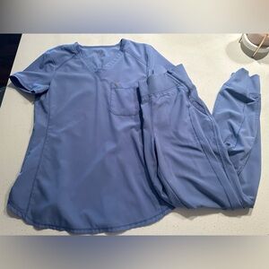 Cherokee infinity scrub set